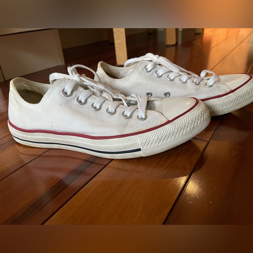 Low top Converse